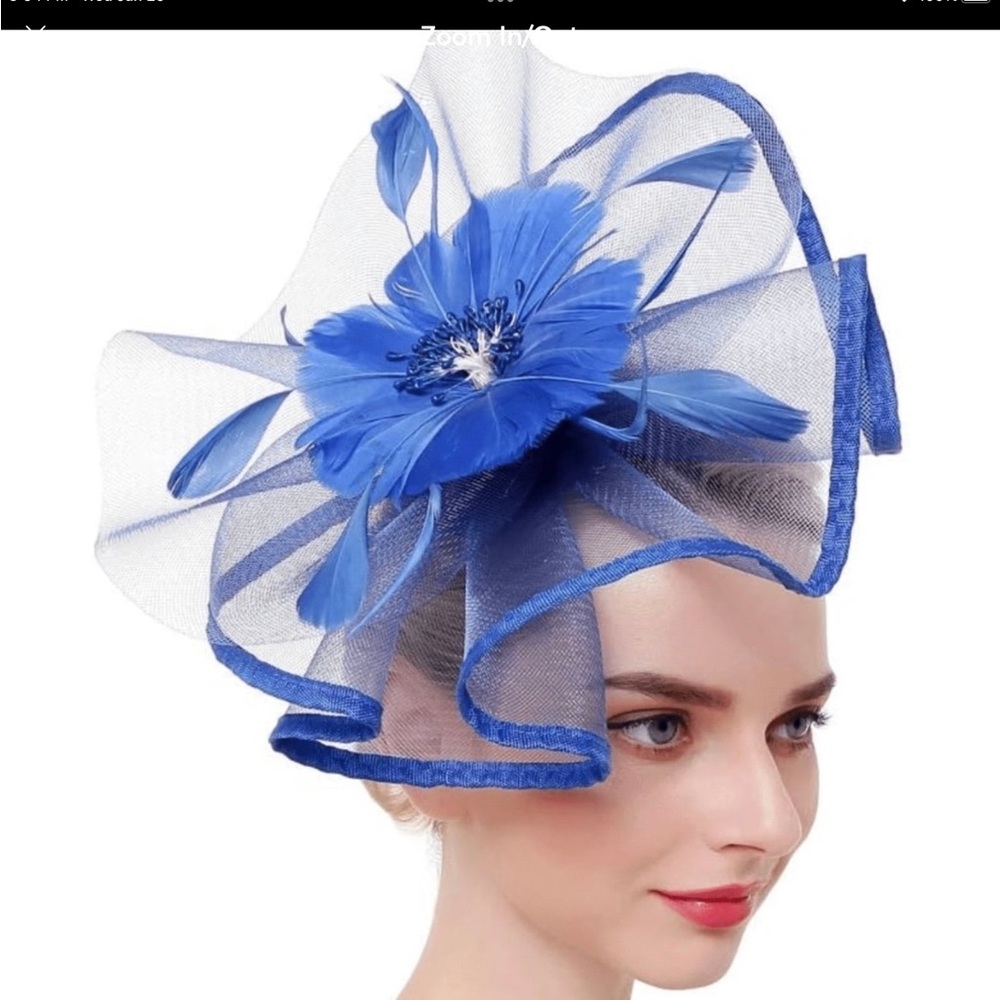 Beautiful blue fascinator hat it’s clip